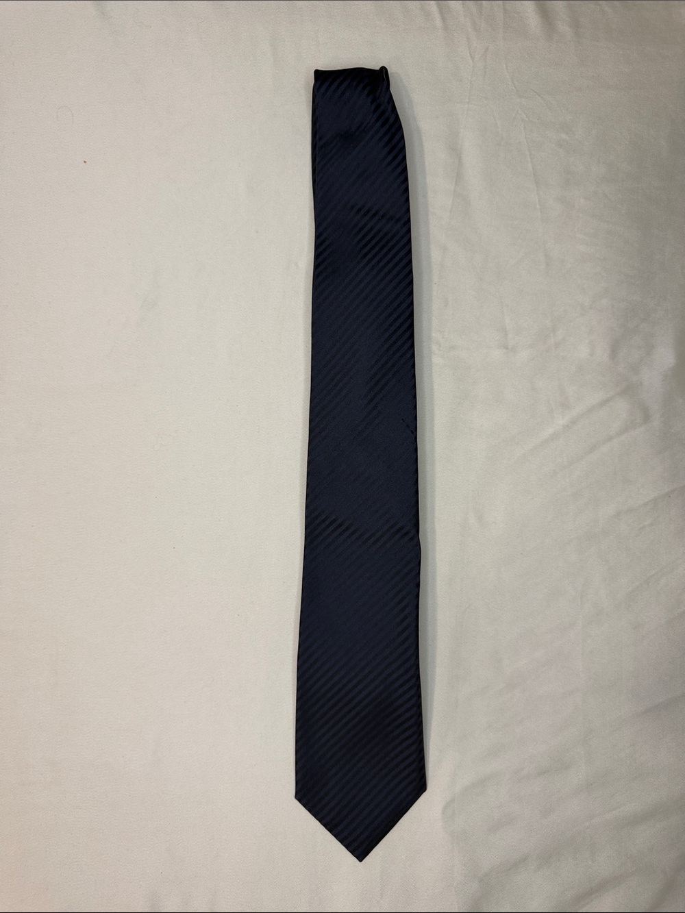 Hugo Boss Navy Subtle Diagonal Stripe Tie